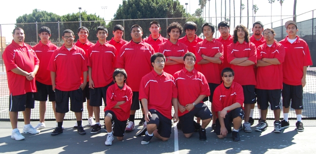 BoysTennis/Boys2008TeamCropped.JPG